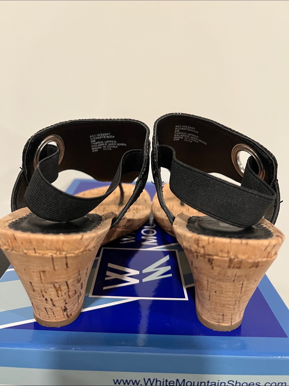 White Mountain Aida Black Glitter Wedge Thong Sandal Size 8 - Picture 6 of 13